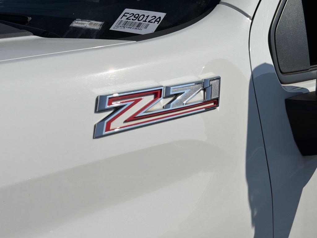 Used 2022 Chevrolet Silverado 2500 LT w/ Z71 Sport Edition AWD/4WD image 4