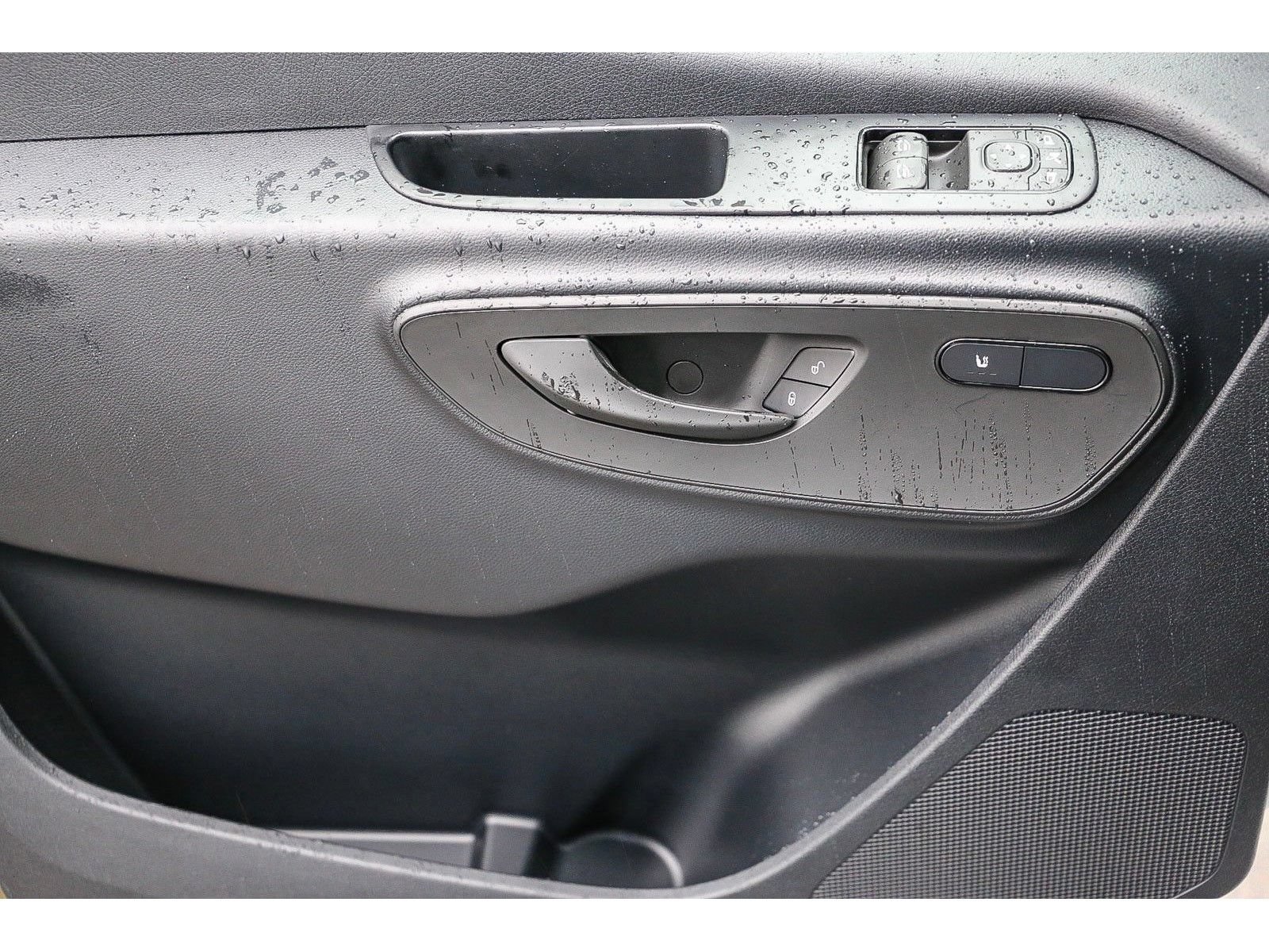 New 2024 Mercedes-Benz eSprinter 170 Cargo image 19