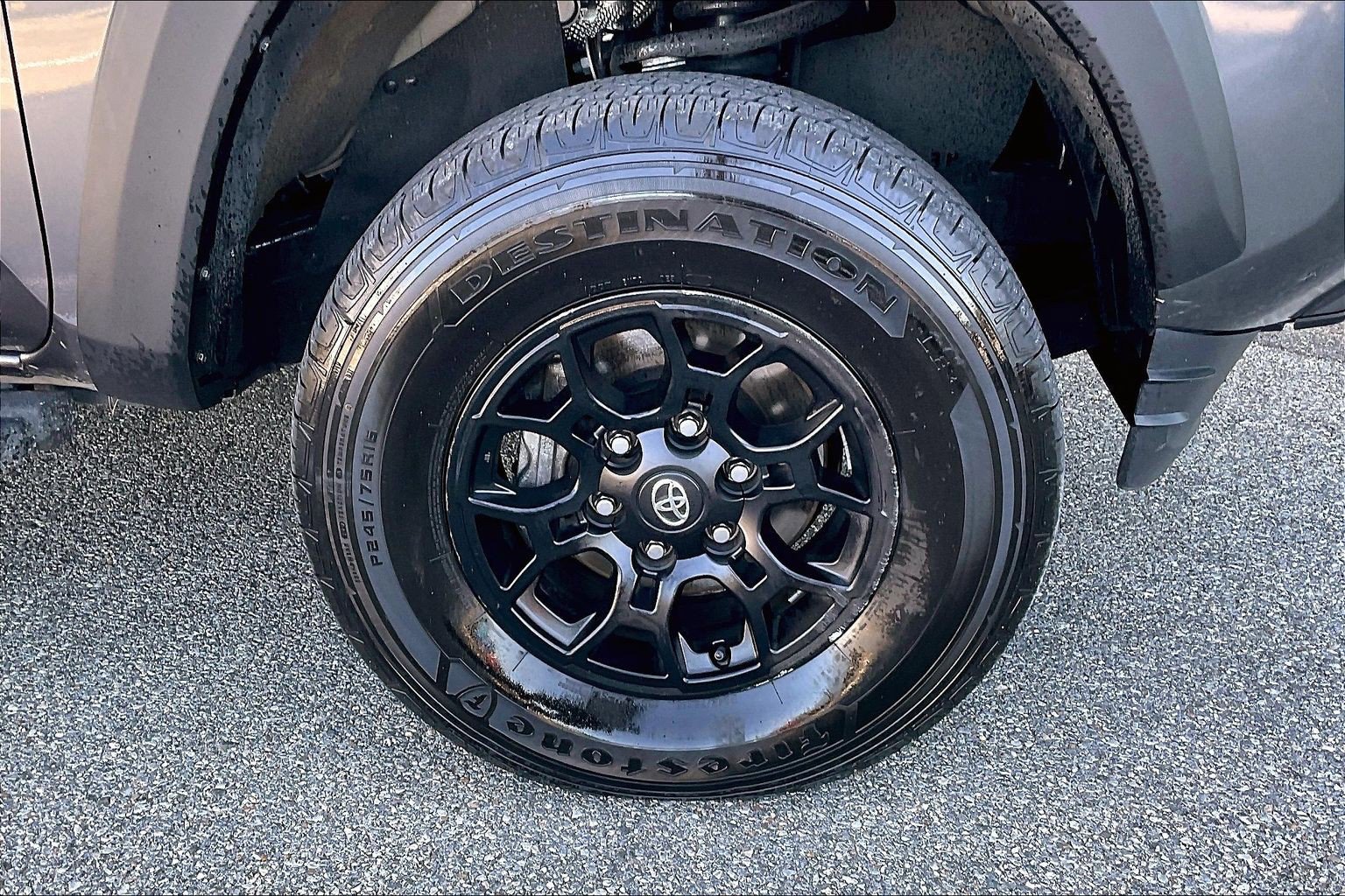 Used 2022 Toyota Tacoma SR5 AWD/4WD image 9