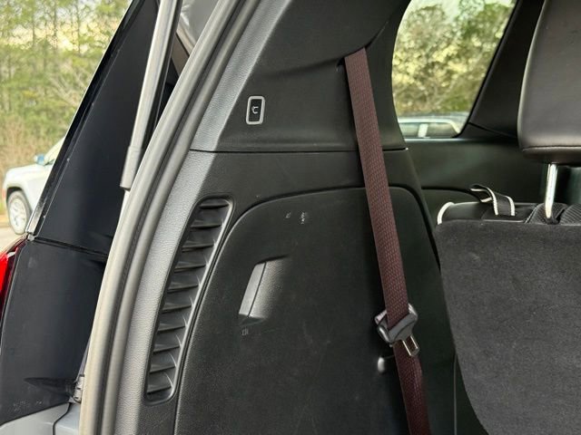 Used 2025 Chrysler Pacifica Limited image 34