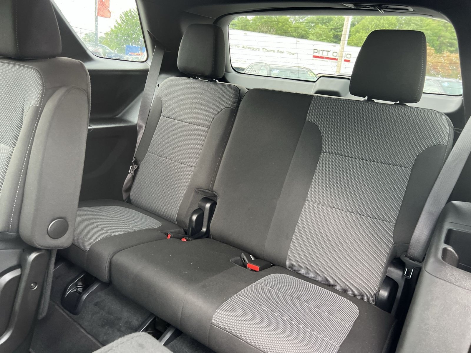 Used 2023 Chevrolet Traverse LT AWD/4WD image 24