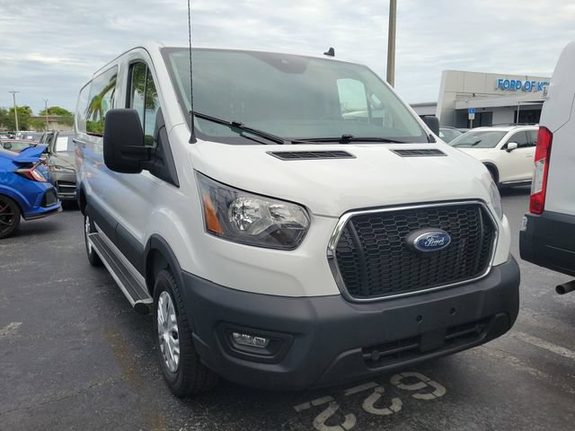 Used 2025 Ford Transit 250 Low Roof w/ Exterior Upgrade Package RWD image 2