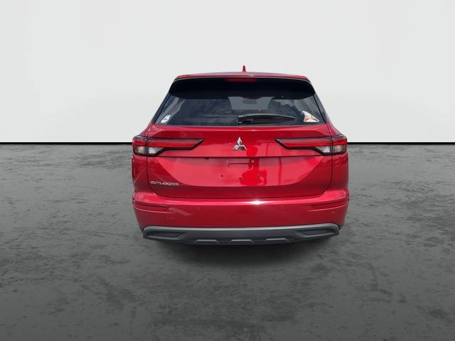 Used 2023 Mitsubishi Outlander ES FWD image 7