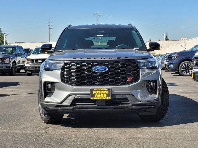 New 2026 Ford Explorer ST AWD/4WD image 3