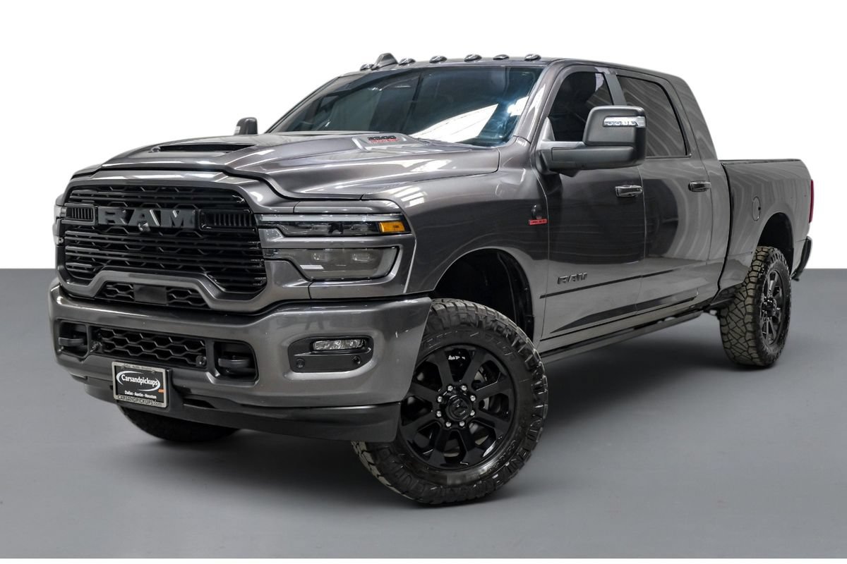 Used 2025 RAM 2500 Laramie AWD/4WD image 4
