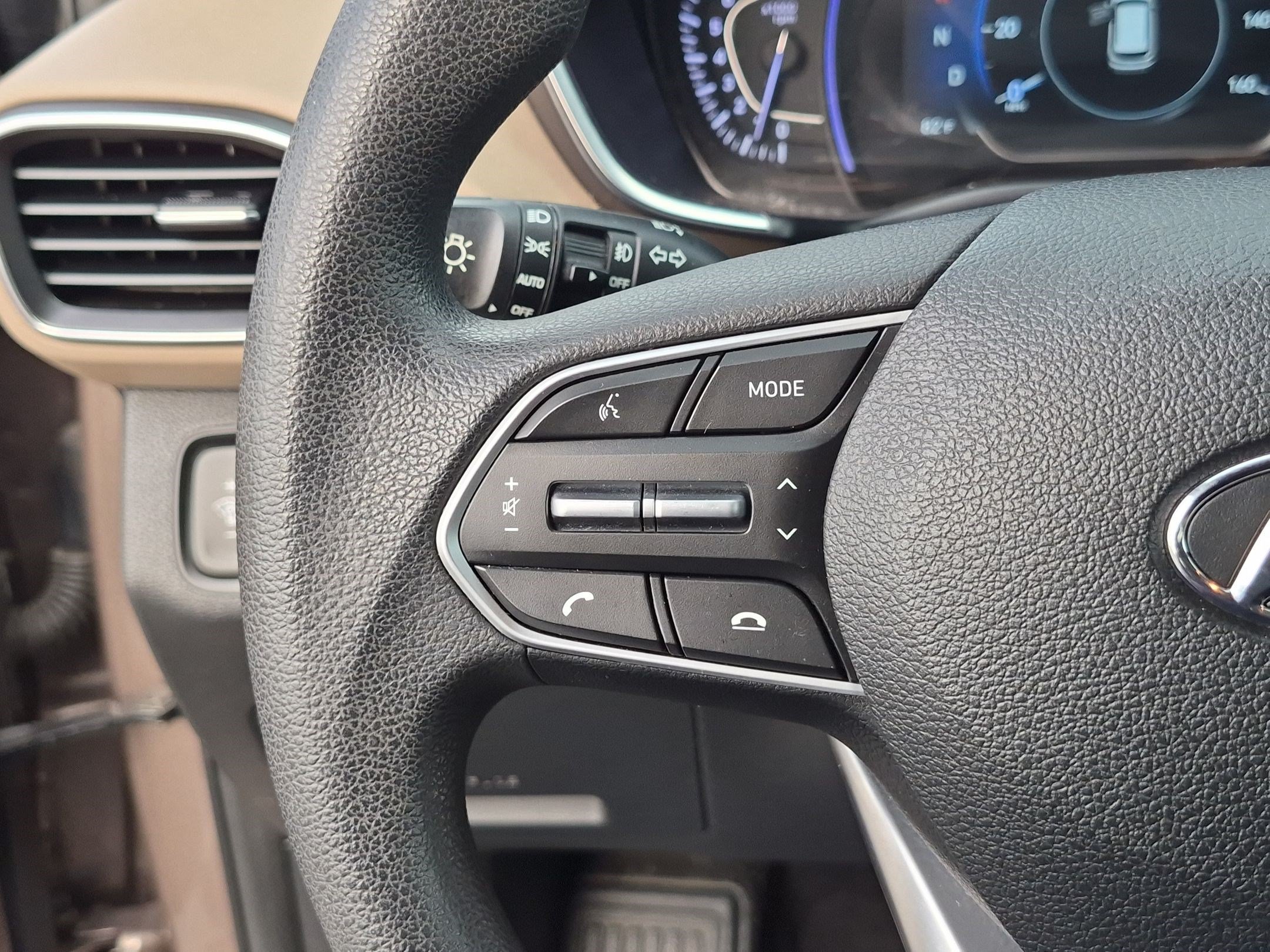 Used 2020 Hyundai Santa Fe SEL FWD image 19