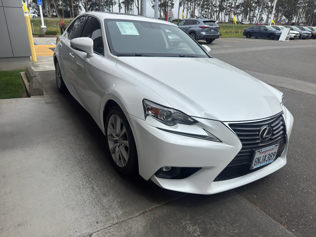 Used 2016 Lexus IS 200t RWD image 19