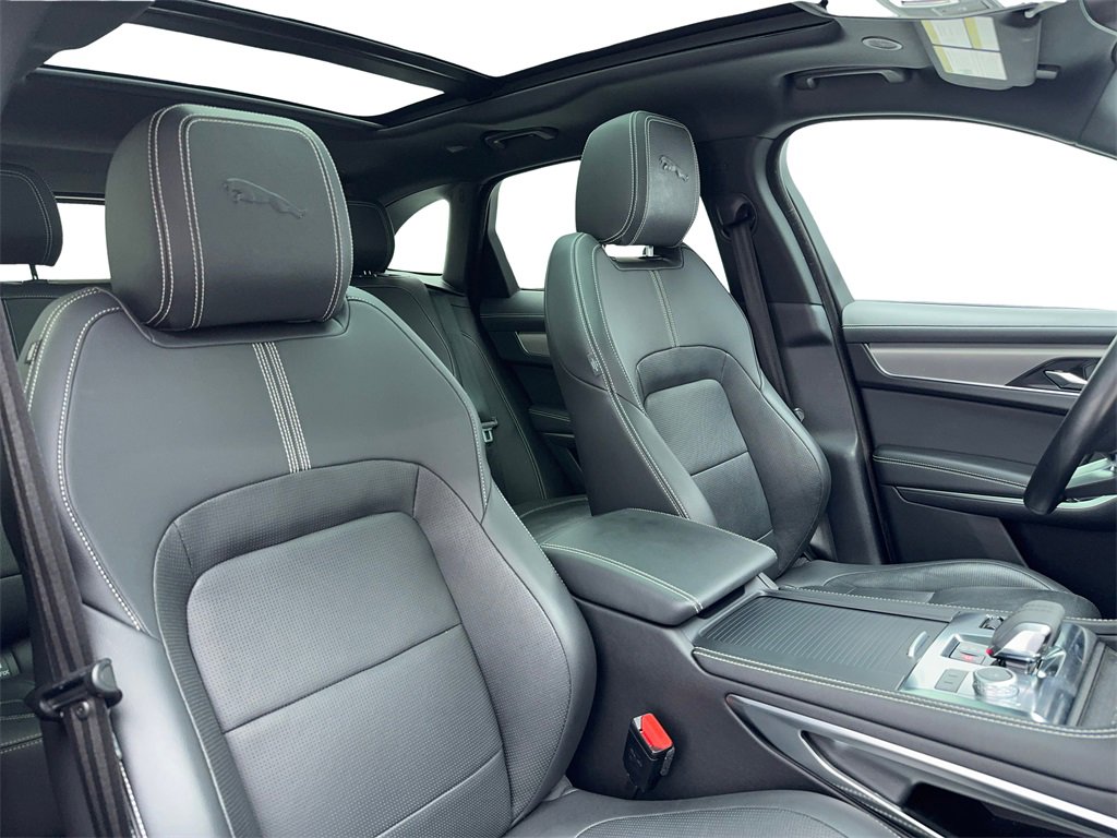 Used 2024 Jaguar F-PACE R-Dynamic S image 46