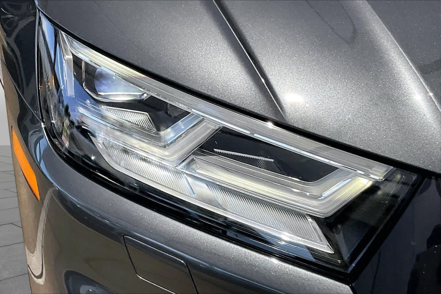 Used 2019 Audi SQ5 Premium Plus AWD/4WD image 27