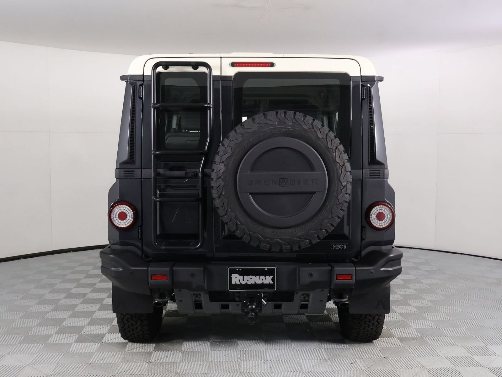 Used 2025 INEOS Grenadier Station Wagon AWD/4WD image 5