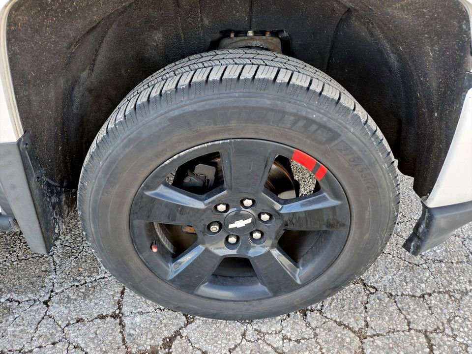 Used 2018 Chevrolet Silverado 1500 LTZ Z71 w/ Redline Edition image 36