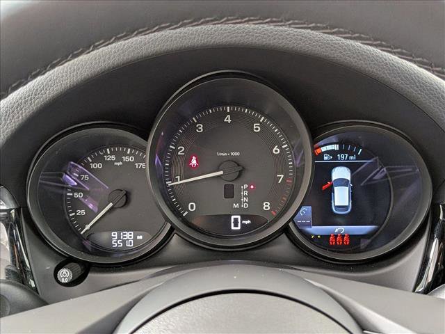 Certified 2025 Porsche Macan AWD/4WD image 16