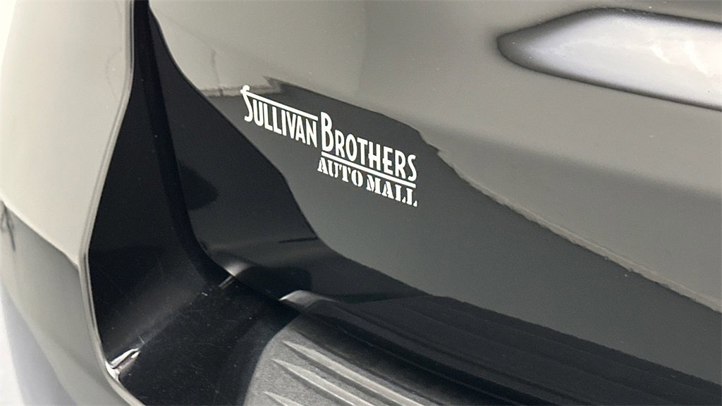 Used 2021 Chevrolet Tahoe Z71 image 21