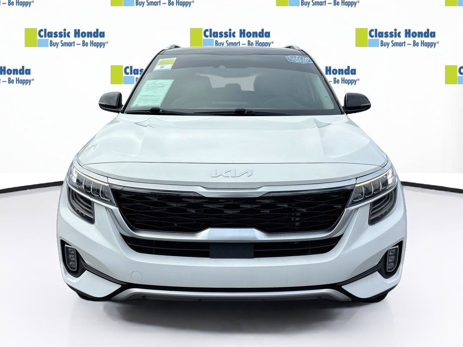 Used 2023 Kia Seltos SX AWD/4WD image 2