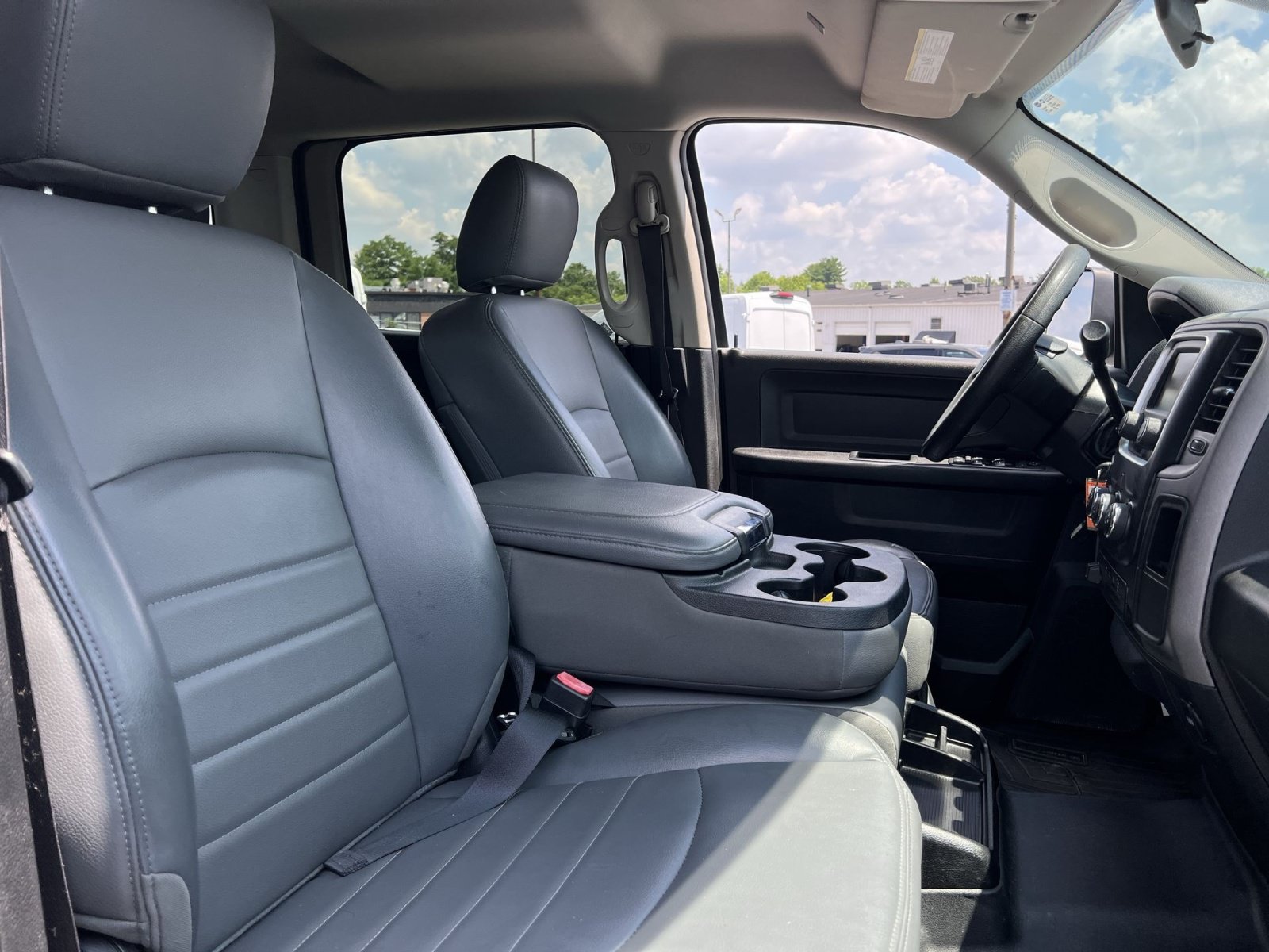 Used 2017 RAM 3500 Tradesman w/ Chrome Appearance Group AWD/4WD image 22