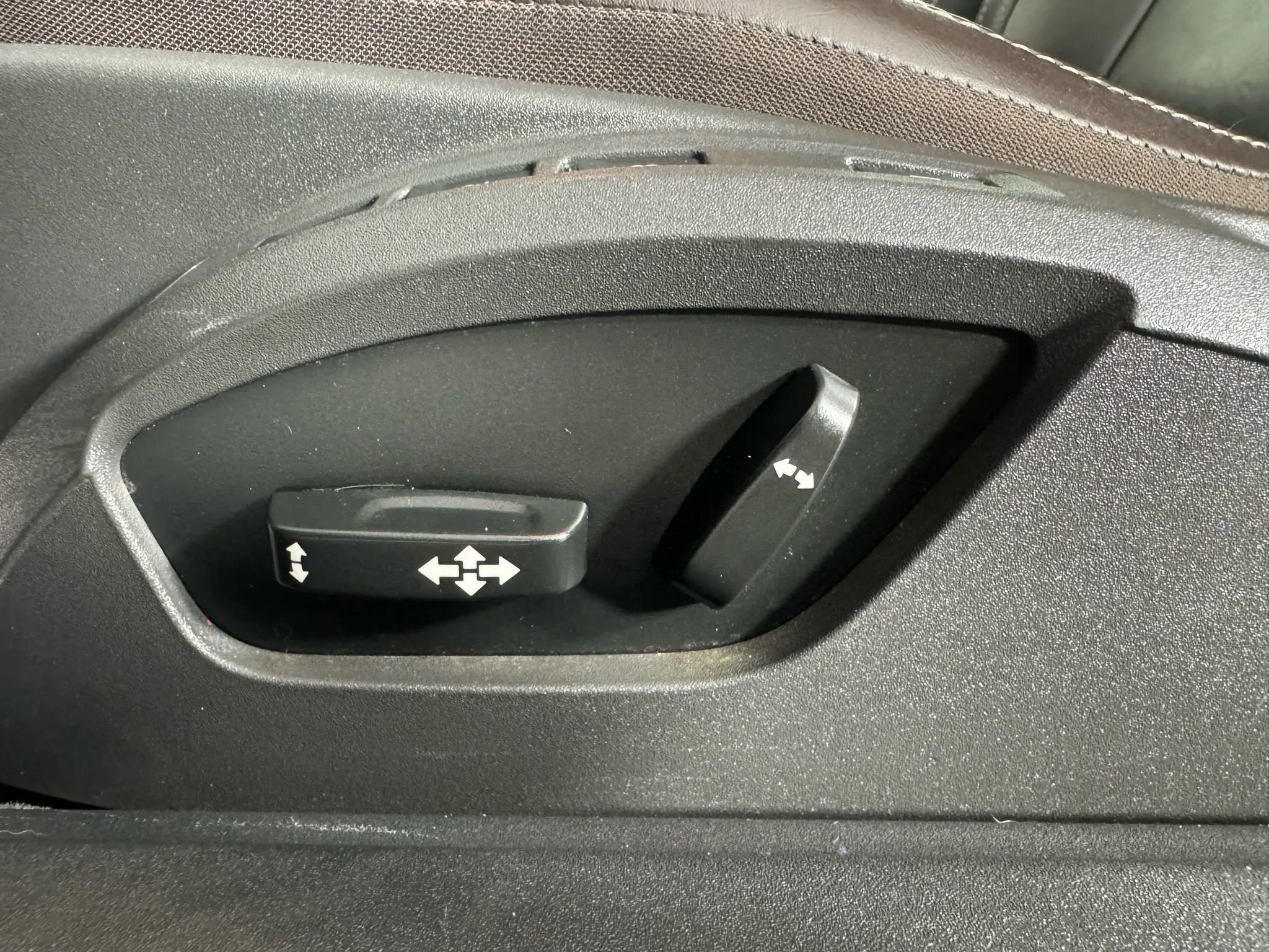 Used 2013 Volvo C70 T5 image 27