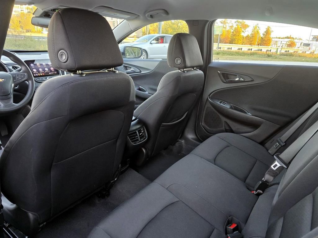 Used 2024 Chevrolet Malibu LT FWD image 31