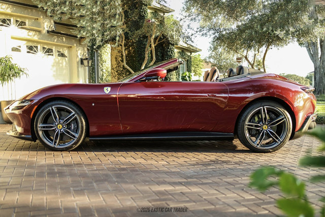 Used 2025 Ferrari Roma Spider RWD image 3