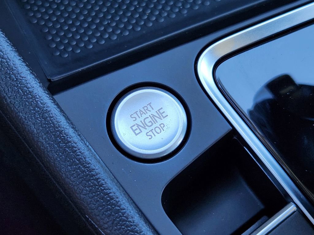 Used 2019 Volkswagen Jetta SEL image 11