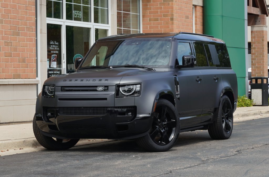 New 2026 Land Rover Defender 130 V8 AWD/4WD image 1