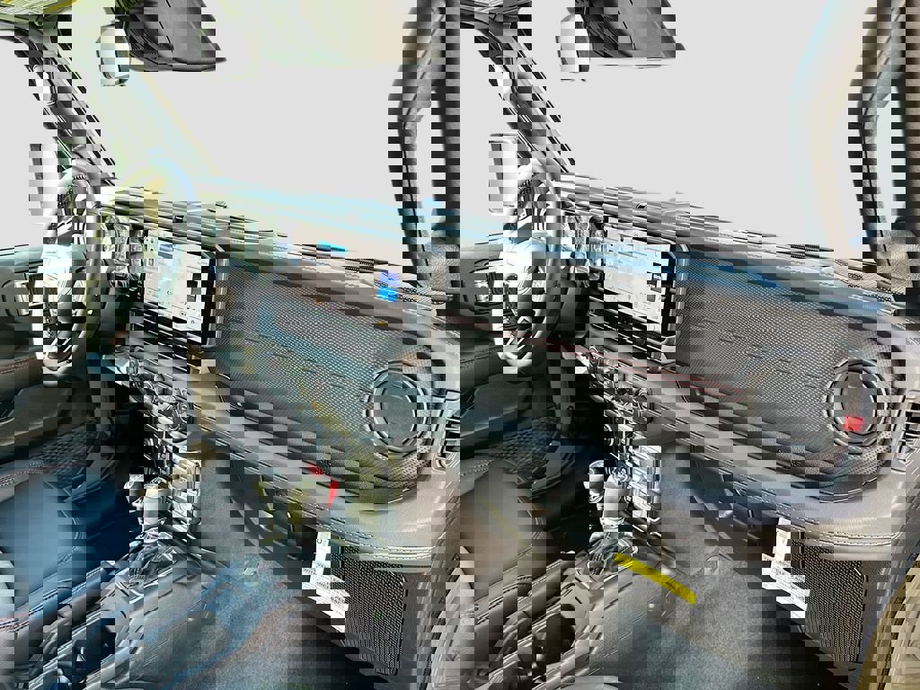 New 2026 Jeep Gladiator Rubicon w/ Dual Top Group image 31