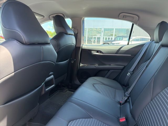 Used 2023 Toyota Camry SE FWD image 23