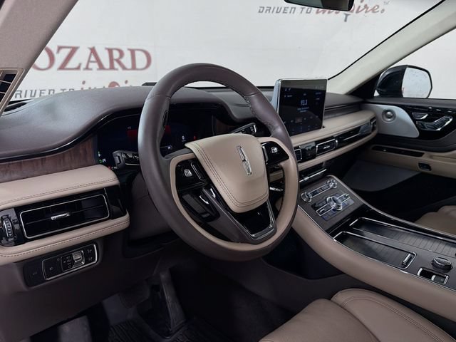 Used 2021 Lincoln Aviator Reserve w/ Equipment Group 202A AWD/4WD image 11