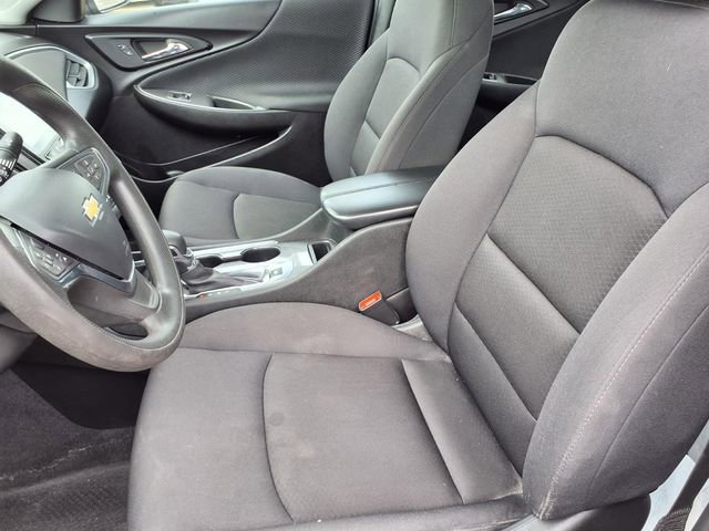 Used 2023 Chevrolet Traverse LT FWD image 3