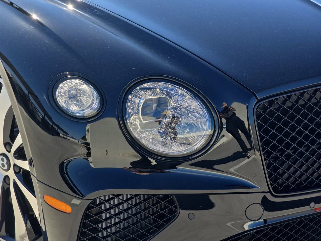 Used 2024 Bentley Continental GT image 34
