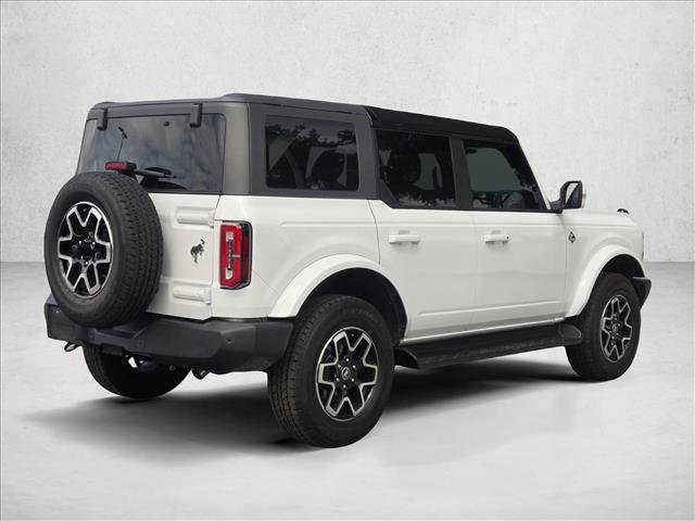 Used 2025 Ford Bronco Outer Banks image 5