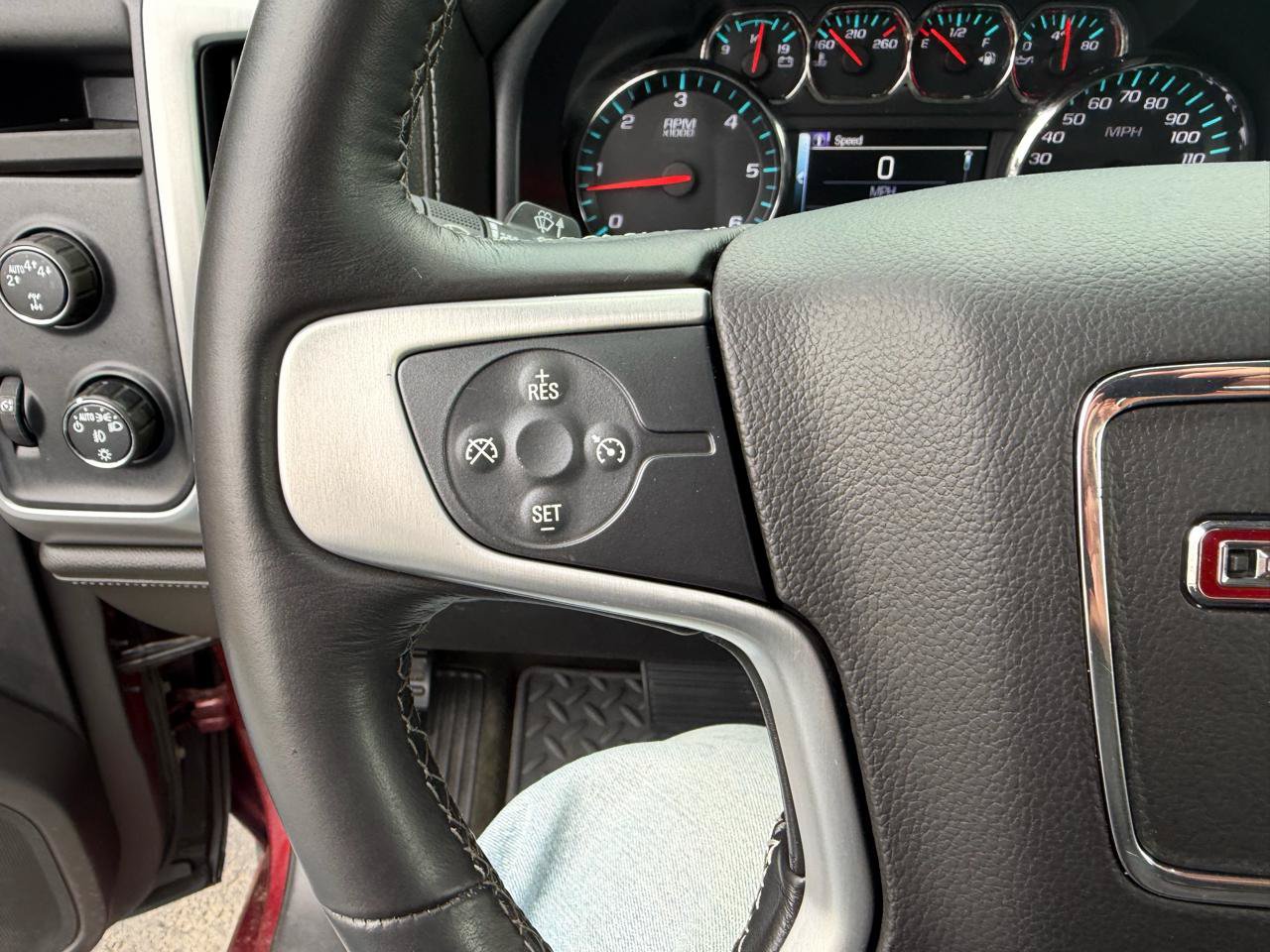 Used 2017 GMC Sierra 1500 SLE w/ SLE Value Package AWD/4WD image 24