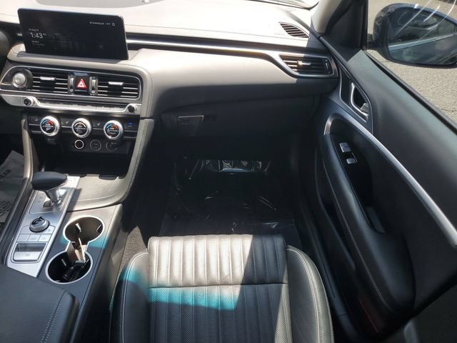 Used 2023 Genesis G70 3.3T RWD image 16