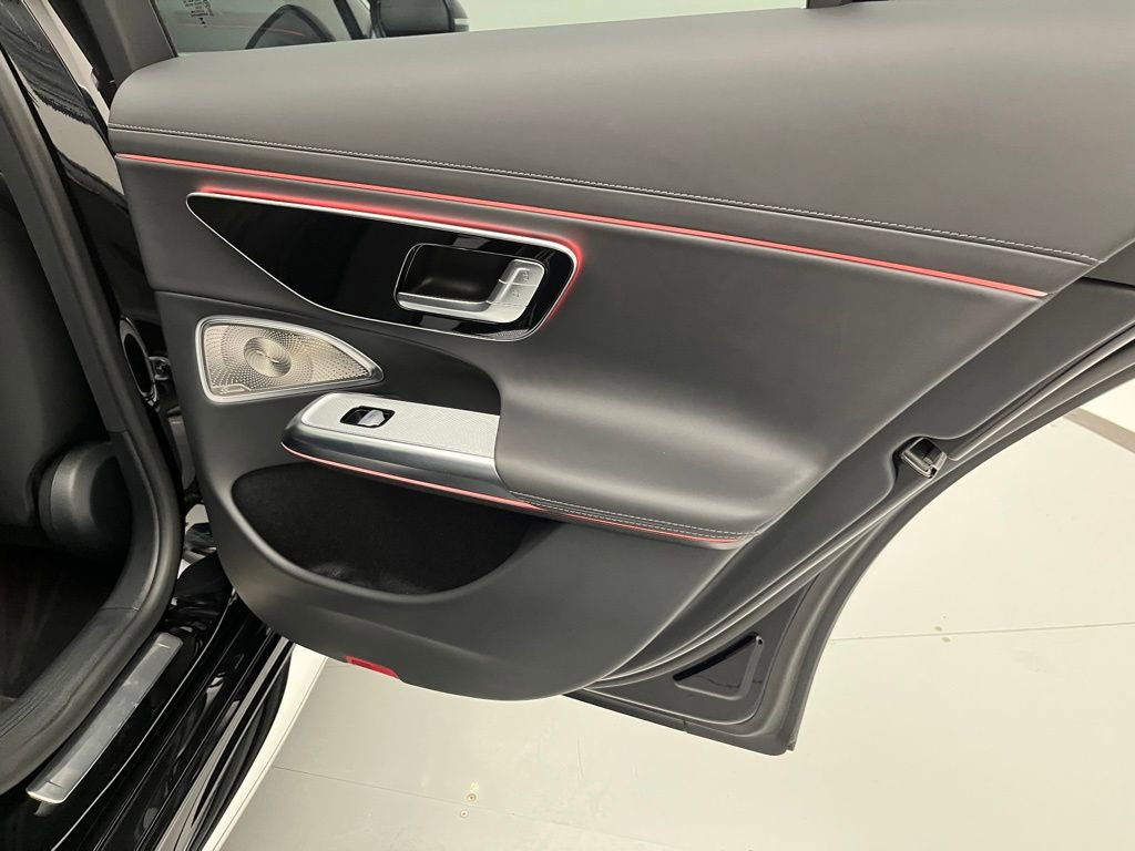 Used 2025 Mercedes-Benz E 53 AMG e 4MATIC Sedan image 39