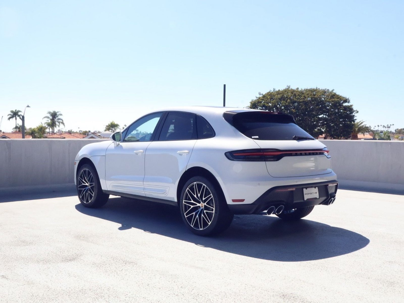 New 2026 Porsche Macan AWD/4WD image 3