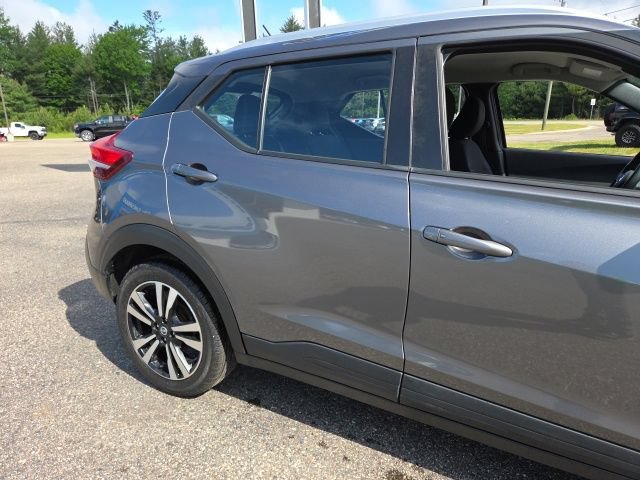 Used 2019 Nissan Kicks SV FWD image 25