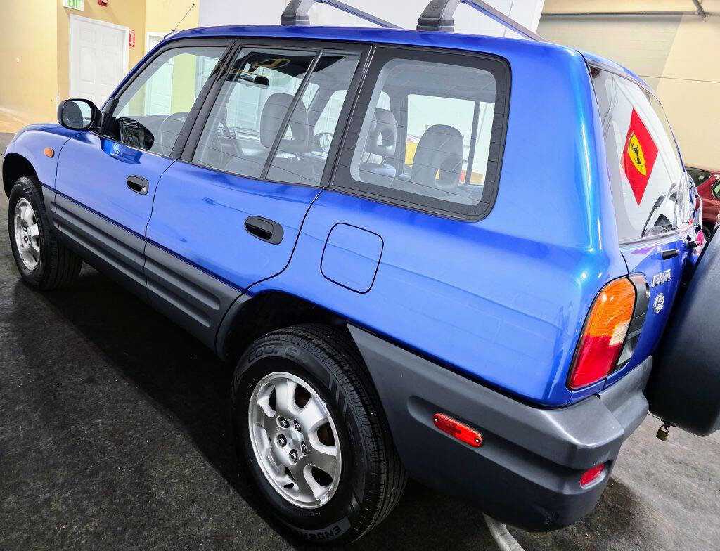 Used 1997 Toyota RAV4 4WD 4-Door image 4