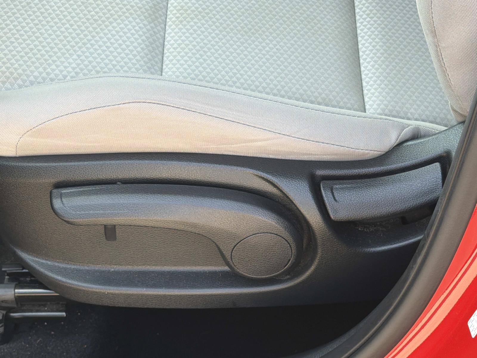 Used 2023 Kia Soul LX FWD image 17