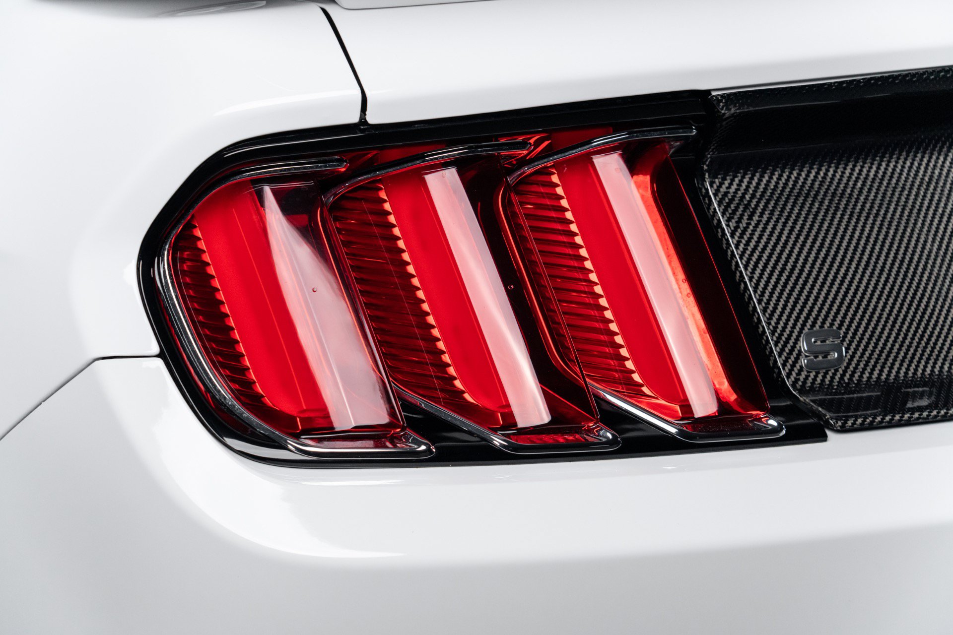 Used 2015 Ford Mustang GT Premium w/ Equipment Group 401A RWD image 85