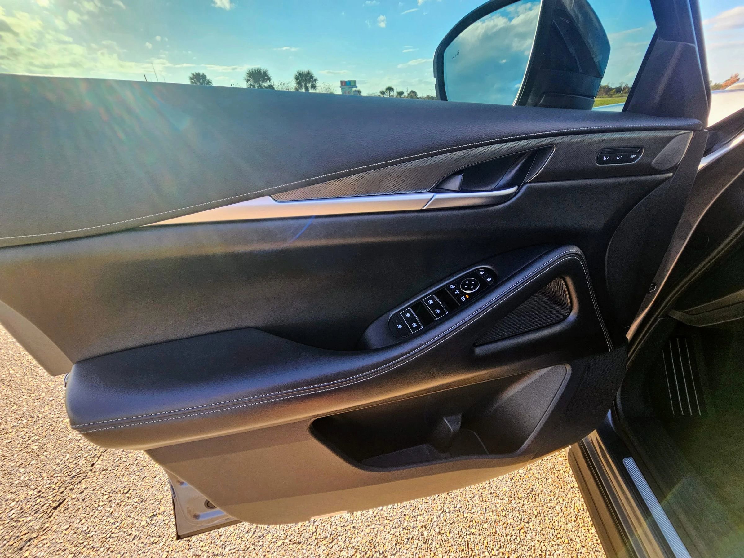 Used 2022 INFINITI QX60 Luxe w/ Cargo Package image 17