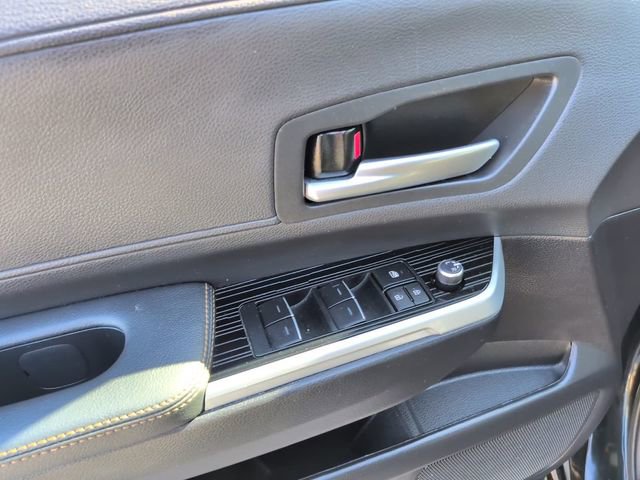 Used 2025 Toyota Sienna XLE Woodland Edition image 17