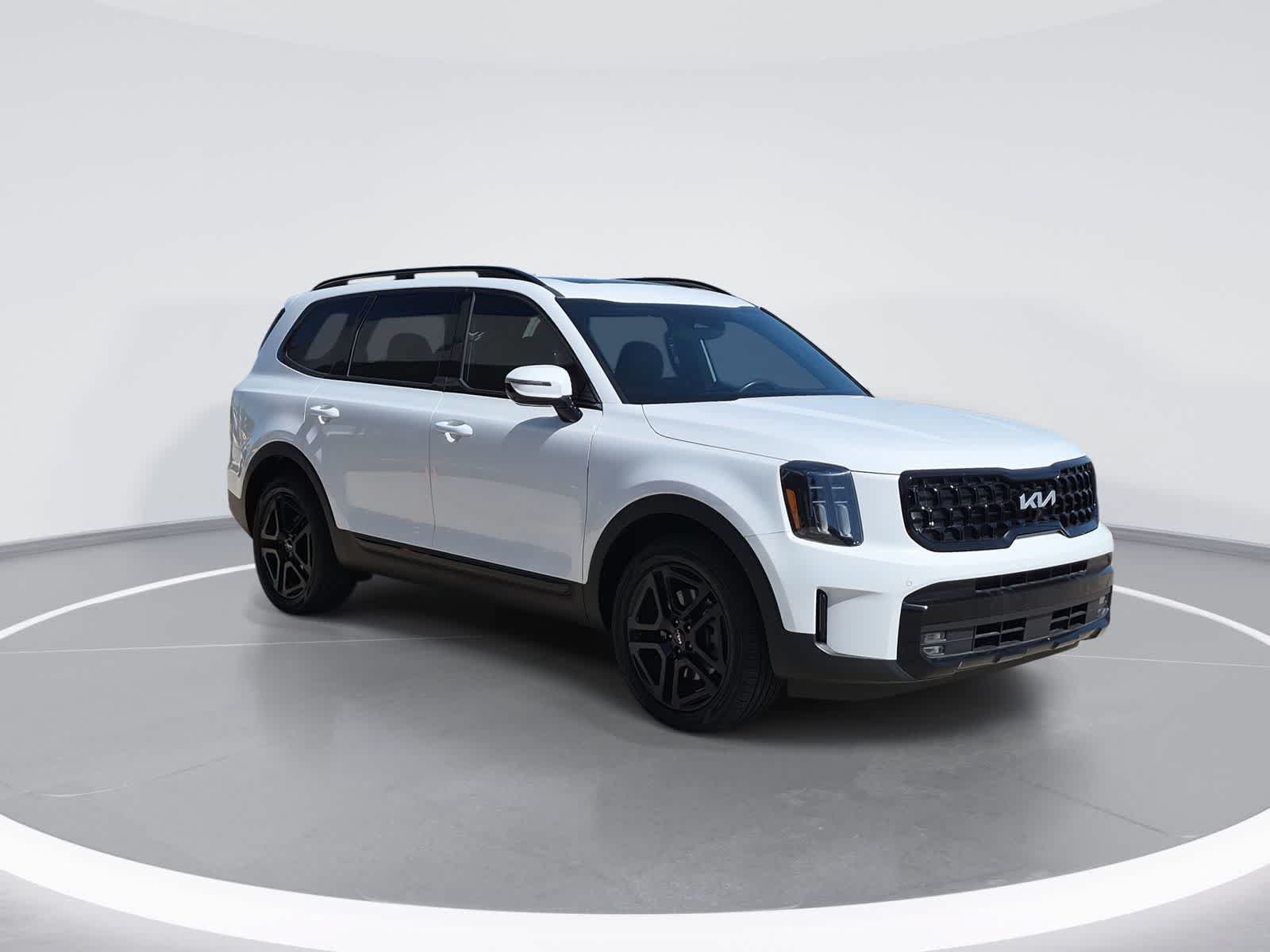 Used 2024 Kia Telluride SX X-Line AWD/4WD image 2