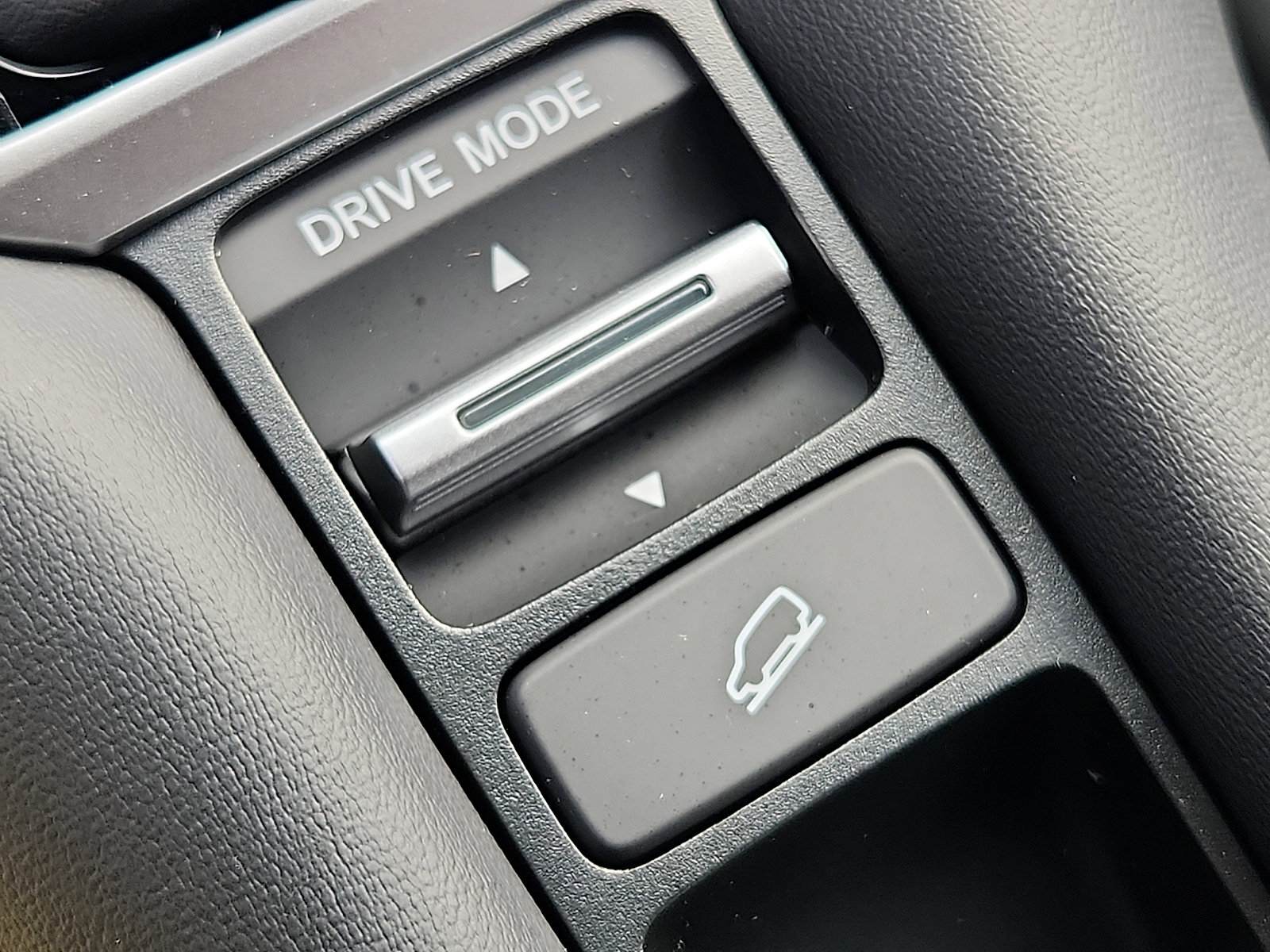 New 2026 Honda HR-V EX-L image 16