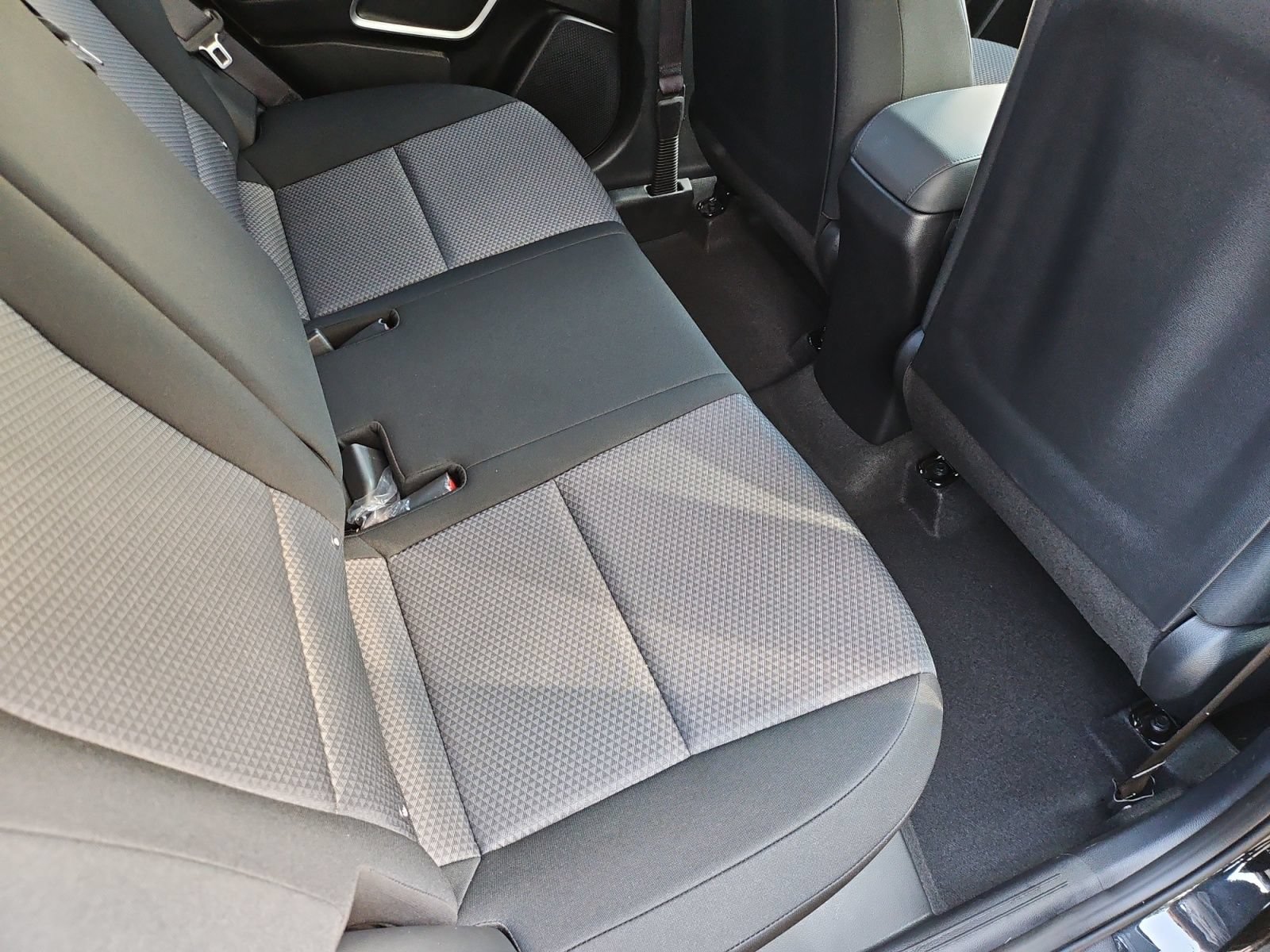 Used 2025 Kia Soul LX FWD image 26
