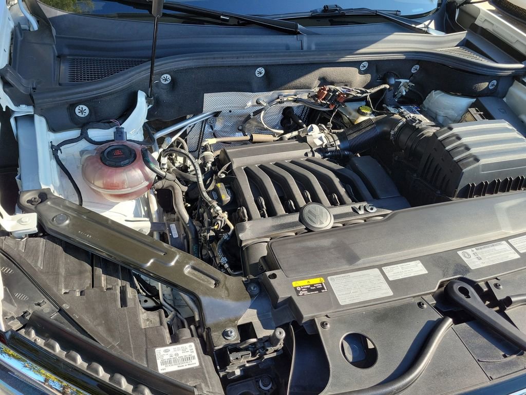 Used 2020 Volkswagen Atlas Cross Sport SE image 11