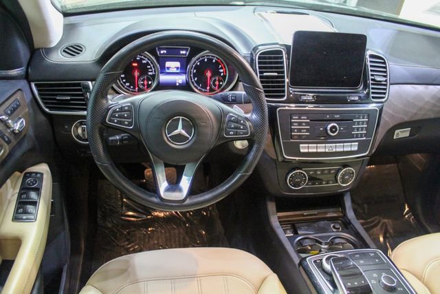 Used 2019 Mercedes-Benz GLS 450 4MATIC image 11