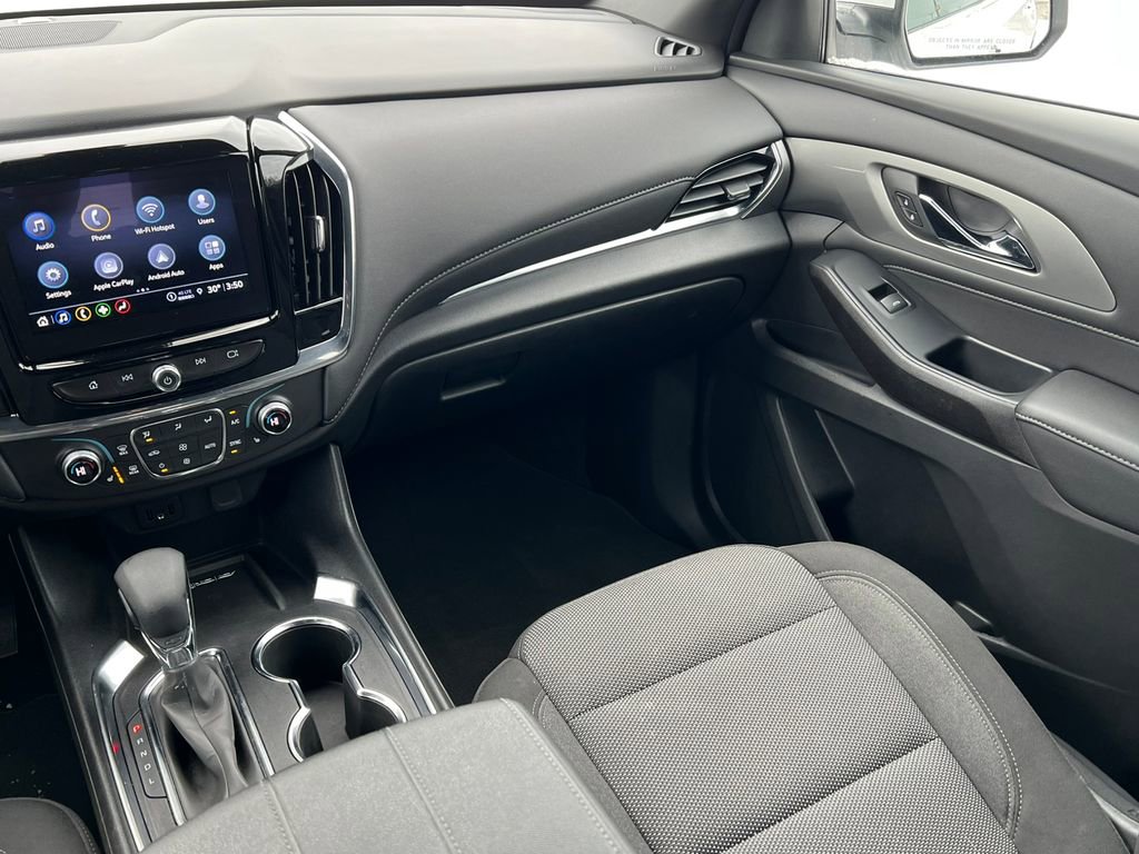 Certified 2023 Chevrolet Traverse LT w/ Rear Camera Mirror Package image 34