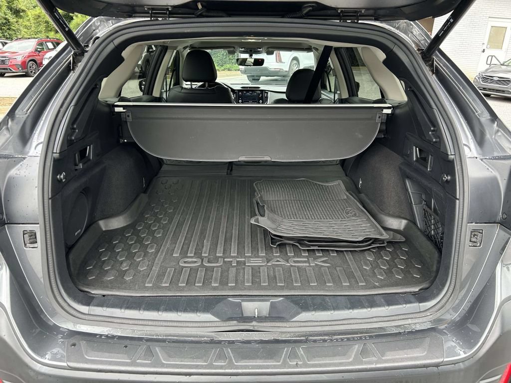 Used 2021 Subaru Outback Limited AWD/4WD image 10