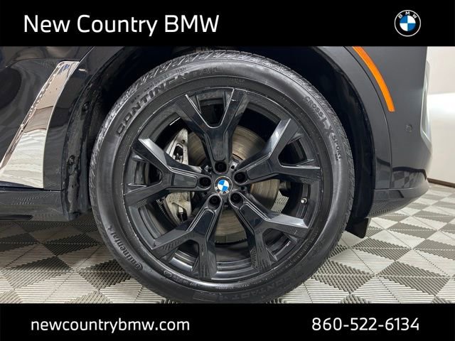 Used 2024 BMW X7 xDrive40i w/ Executive Package image 9