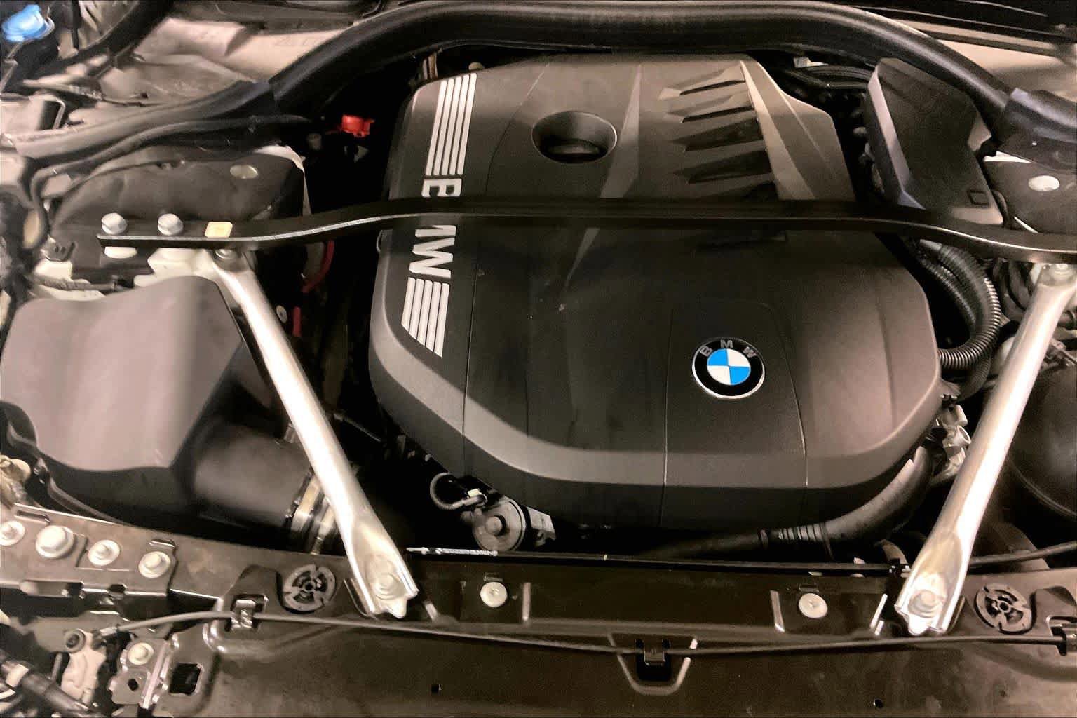 Used 2025 BMW 740i xDrive AWD/4WD image 29