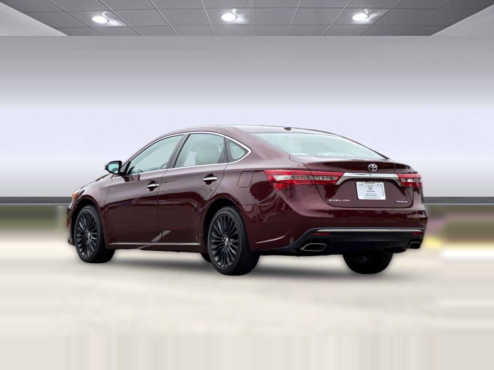 Used 2017 Toyota Avalon Touring w/ All Weather Liner Package FWD image 3